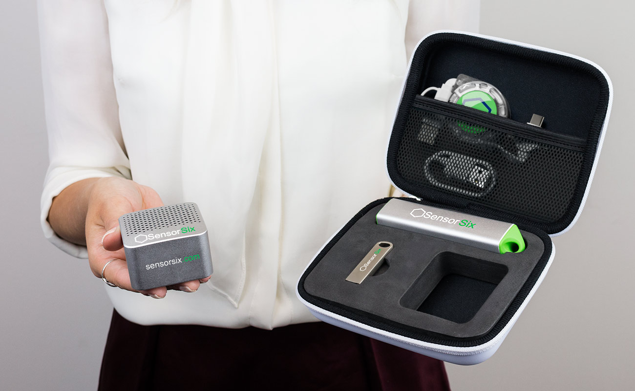 Metal L - Merch Packs with Logo gallery thumbnail